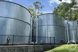 Water storage tank material response to environmental stress