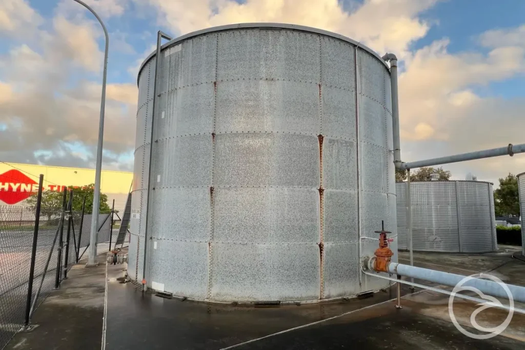 Water storage system behavior assessed through long-term performance benchmarks